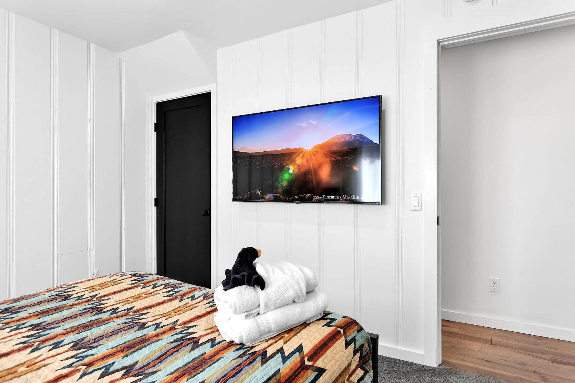 Sled-Ski Lakeside Village Cabin - Spa - Bbq - Firepit - Loft - Games ビッグ・ベアー・レイク エクステリア 写真