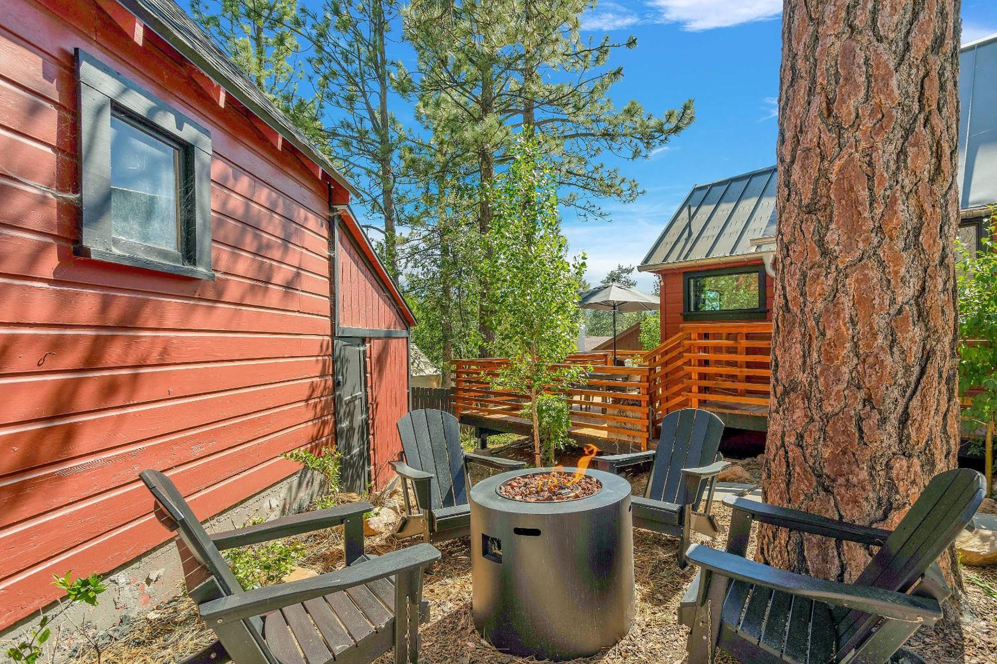 Sled-Ski Lakeside Village Cabin - Spa - Bbq - Firepit - Loft - Games ビッグ・ベアー・レイク エクステリア 写真